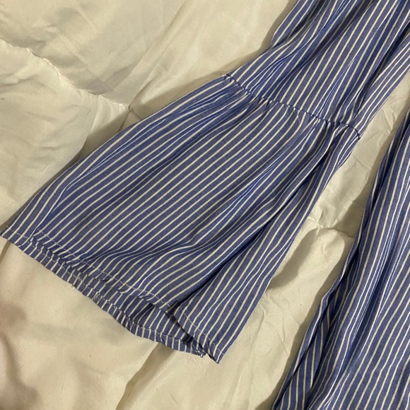Cut Out Shoulder Blue Stripe Blouse - Picture 3 of 3